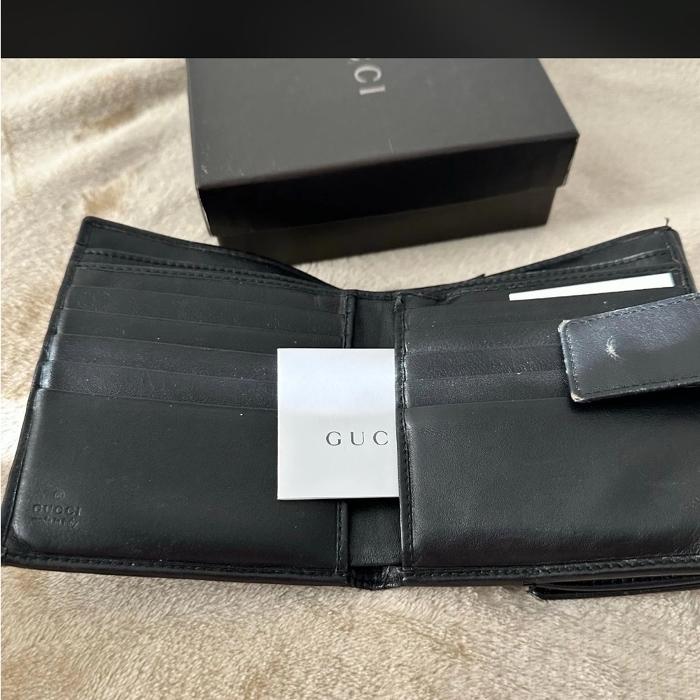 Authentic Men's Gucci Bi-Fold Depero Black Wallet. Used condition. - Picture 3 of 11